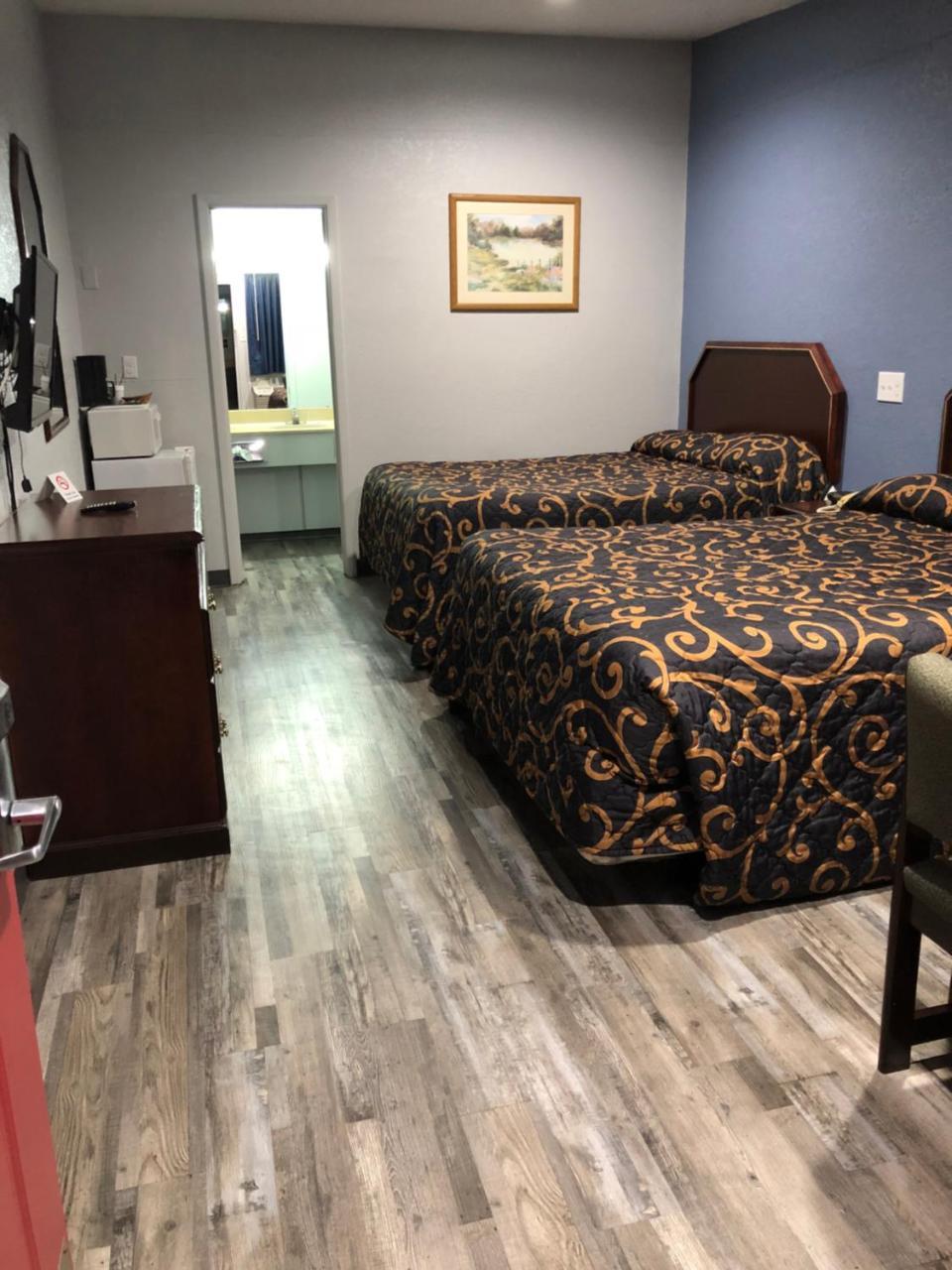 Delux Inn Клберн Экстерьер фото