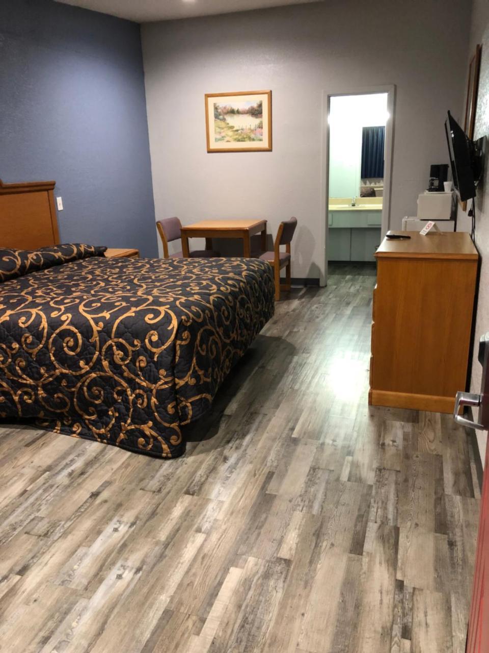 Delux Inn Клберн Экстерьер фото